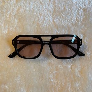 Free People Royal Polarized Aviator Sunglasses in Black/Peach